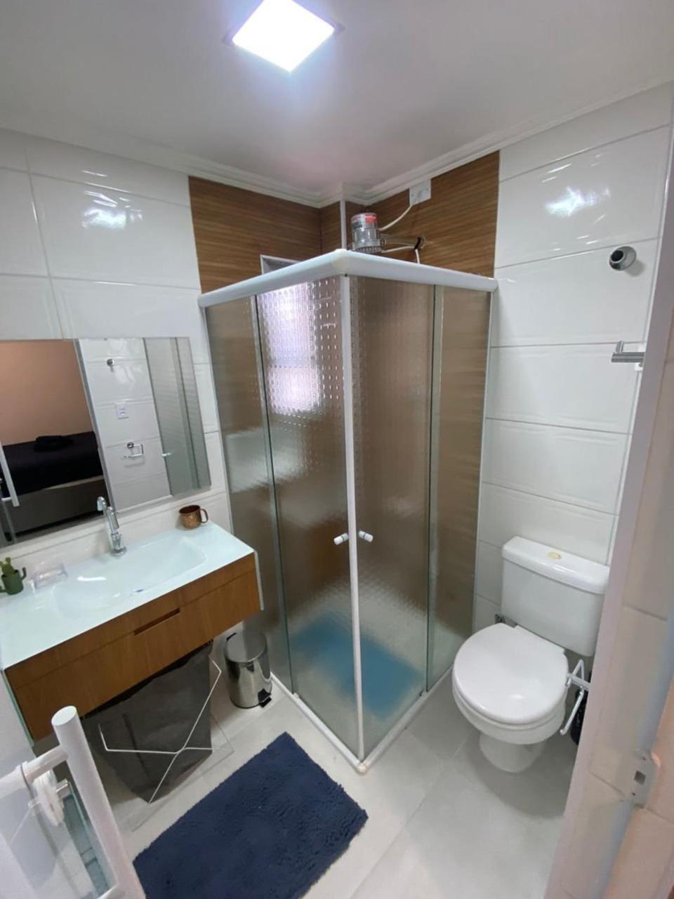 Canto Forte- Suite C/Varanda - Ate 5 Hospedes- Garagem - Wi Fi E 200 Metros Da Praia, 50 Metros Da Av Gastronomica Da Pg Praia Grande  Extérieur photo
