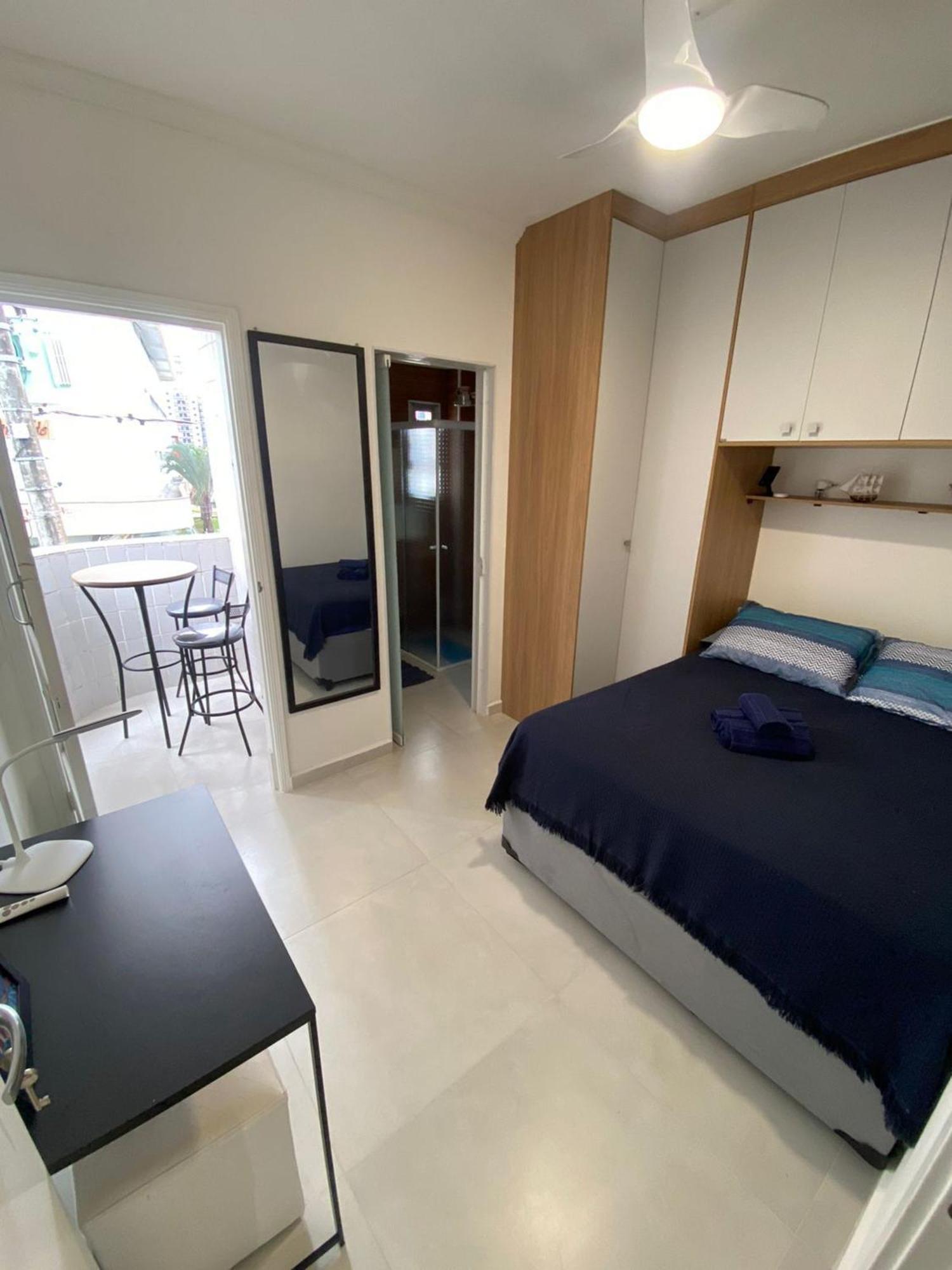 Canto Forte- Suite C/Varanda - Ate 5 Hospedes- Garagem - Wi Fi E 200 Metros Da Praia, 50 Metros Da Av Gastronomica Da Pg Praia Grande  Extérieur photo